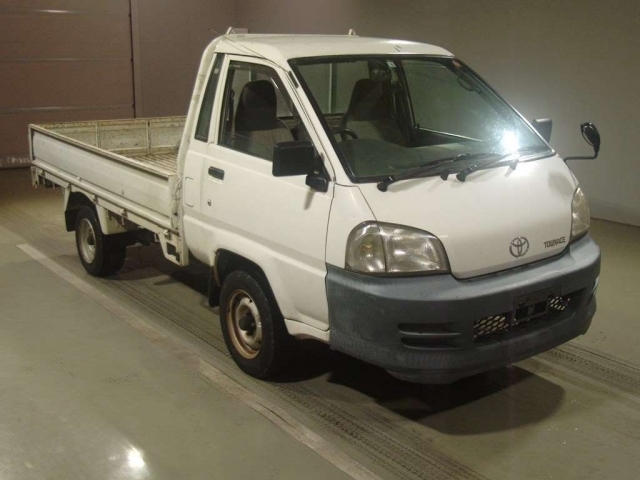 TOYOTA TOWN-ACE